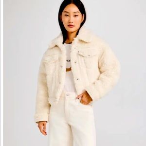 Levi’s women’s shearling jacket